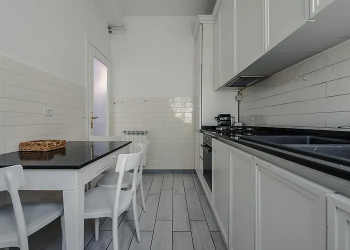 Vatican Pop Flat Apartment *